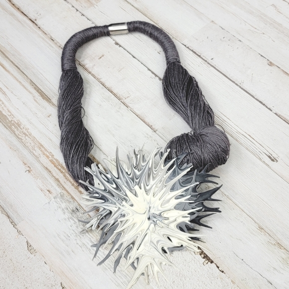 Unique Designer Transparente Statement Necklace - Picture 4 of 11